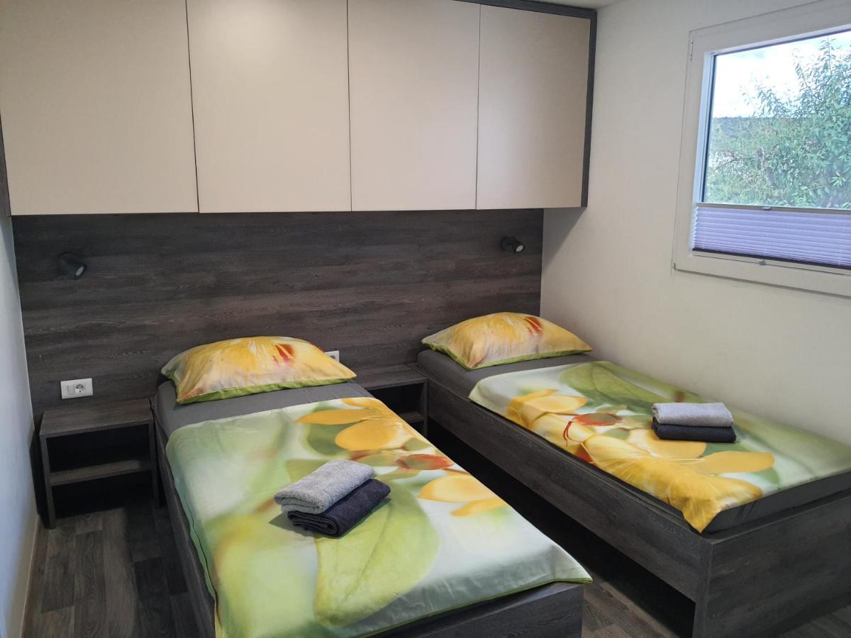 Mobile Home Tina טיסנו מראה חיצוני תמונה