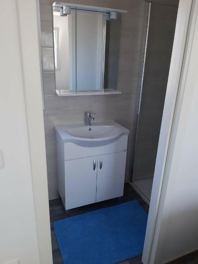 Mobile Home Tina טיסנו מראה חיצוני תמונה